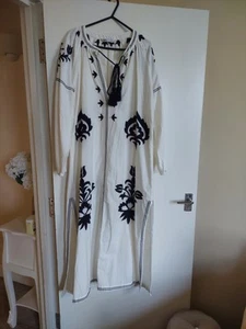 Zara Kaftan Dress Size Medium White Black Embroidered Linen Cotton - Picture 1 of 18