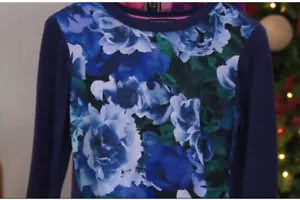 Isaac Mizrahi Live! Pullover XL blau Blumenmuster gewebt vorne A283792 - Bild 1 von 3