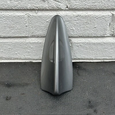 Cubierta de antena de radio de techo OEM BMW E60 M5 550i 545i 530i 525i 2004-2010 gris Foto 1 de 3