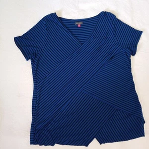 Vince Camuto Women's Blouse In Blue Black Stripes V-Neck Short Sleeve Size 1X - Picture 1 of 8