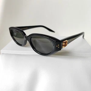 Gentle Monster Duns 01 Black Cat-eye Sunglasses - Picture 1 of 4
