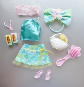 Barbie TOTALLY EASTER 2006 Teal Green & Yellow Pink Basket & Accessories #L0999 - Picture 1 of 4