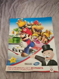 Póster promocional de Nintendo Hasbro Gaming Mario Monopoly Gamestop 22x28 - Imagen 1 de 12