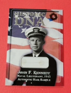 TARJETA RELIQUIA DE HEBRA DE CABELLO JOHN F KENNEDY JFK PRESIDENTE EE. UU. ADN HISTÓRICO MARINO #10/52 - Imagen 1 de 3