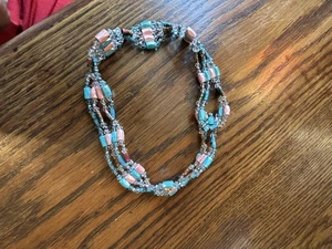 COLLAR VINTAGE BONITO MAGNÉTICO DE DOS HEBRAS CON ENVÍO GRATUITO - Imagen 1 de 5