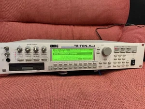 Korg Triton Rack Sound Module Versione 1.1.0 Synth Sampler Espandibile Giappone Test - Foto 1 di 4