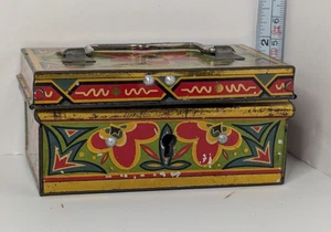 Vintage bemalte japanische Glücksbringer Gelddose 2,25"x4"x2" Box mit Schloss ohne Schlüssel - Bild 1 von 13
