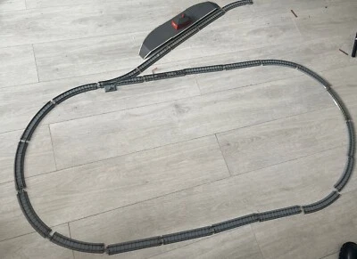 VINTAGE TRIANG GREY PLASTIC RAISED OO GAUGE TRACK LAYOUT & STATION PLATFORM - Image 1 of 3