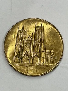 RECUERDO DE PEREGRINACIÓN "Medalla" IGLESIA CATEDRAL DE SAN JUAN EL DIVINO de Nueva York - Imagen 1 de 5