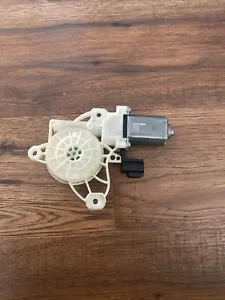 Motore comando finestrino porta anteriore sinistra FORD FOCUS MK4 JX7B14553BA - Foto 1 di 6