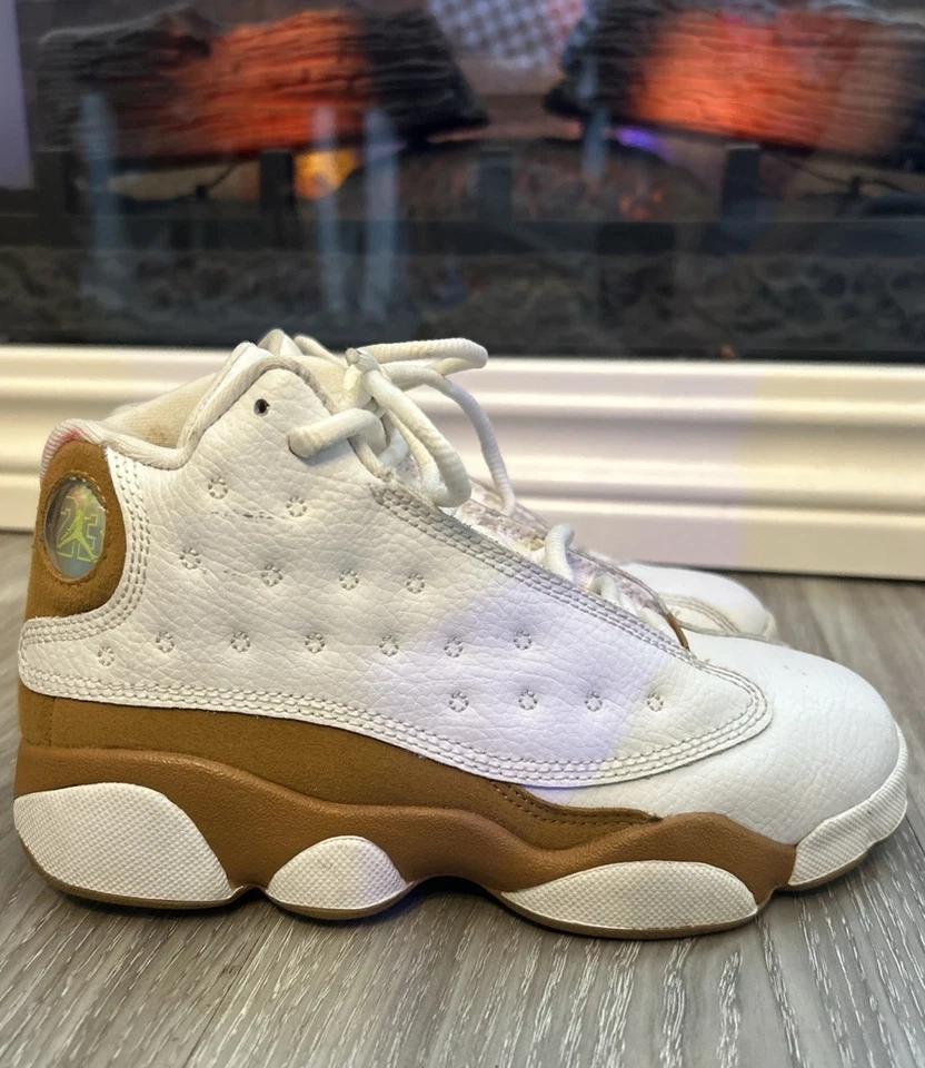 Nike Air Jordan 13 Retro Trigo Talla 2y Blanco Y Trigo Foto 1 de 4