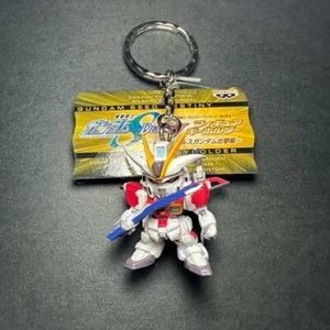 E304 Japanischer Gundam Samen Schicksal Schlüsselanhänger Banpresto 2" Retro Vintage - Bild 1 von 2