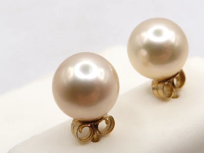 LOVELY PAIR of 14k YELLOW GOLD EARRINGS w AKOYA CULTURED PEARLS * - Image 1 of 4