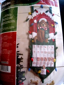 Bucilla Weihnachten Filz Applikation Urlaub ADVENTSKALENDER Kit, Hundehütte, 86561, Neu in Verpackung - Bild 1 von 10