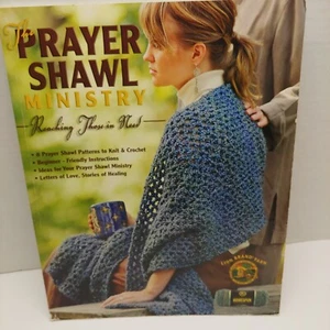 The Prayer Shawl Ministry: Reaching Those in Need (Leisure arts and Lion Brand) - Foto 1 di 5