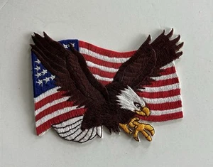 "Parche bordado águila en bandera de Estados Unidos 4"" X 5"" nuevo" - Imagen 1 de 1
