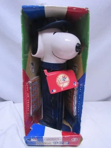 Riesiger großer Pez PEANUTS SNOOPY 12" Musikspender MLB Yankees G25 - Bild 1 von 7