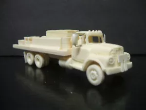 Handmade 1:87 international 1600 loaded flatbed delivery truck resin model - Picture 1 of 12