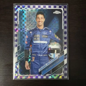 2021 Topps Chrome F1 Daniel Ricciardo #5 Portrait Purple Checker Flag /199 SSP - Picture 1 of 2