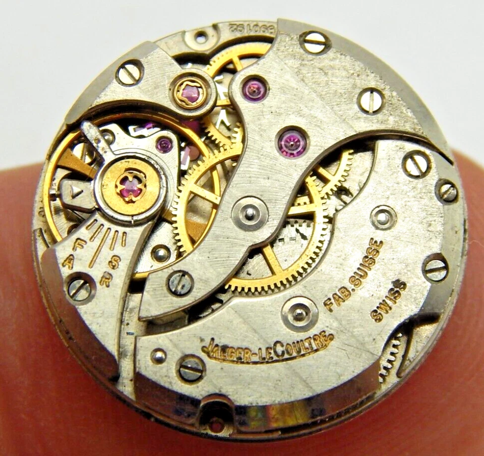 Vintage Jaeger-LeCoultre watch movement cal K 818 / 1C Good Balance - Image 1 of 4