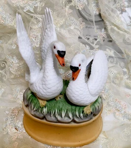 Schmid Swans Music Box Theme from Sound of Music “The Hills are Alive” Works - Picture 1 of 10