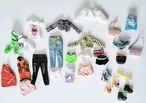 LOTE DE ROPA, ZAPATOS Y CARTERAS PARA MUÑECAS RAINBOW HIGH - Imagen 1 de 4