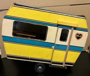 Vintage Sindy Doll Sturdy 1979 Wooden Caravan - Picture 1 of 16