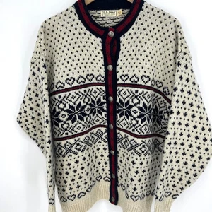 Vintage L. L. Bean U.S.A. Wool Fair Isle Snowflake Sweater Embellished Button XL - Picture 1 of 10