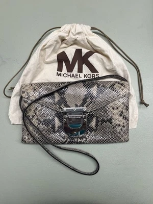 Bolso sin asas Michael Kors Python beige piel de serpiente Foto 1 de 4