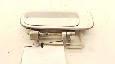 92 93 94 95 96 Toyota Camry Passenger Right Rear Outer Door Handle White - Image 1 of 4