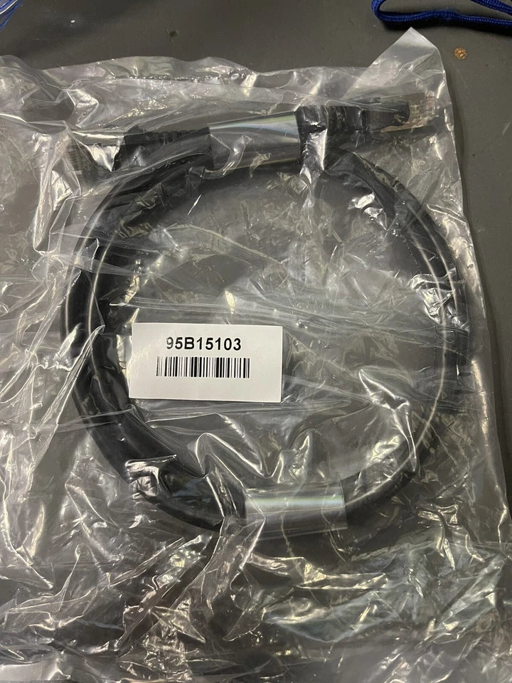 Shure 95B15103 Shielded Ethernet Cable 3ft - Image 1 of 1