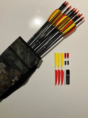EK ARCHERY RESEARCH SET: 10 Glasfiberpfeile 28" Bogensport + Köcher camo + Ersatzteile Ek Archery