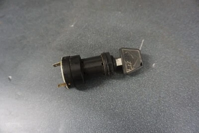 Conjunto de interruptor de encendido Mountain Cat 800 Panther Arctic Cat 2001-2007 OEM con llave Foto 1 de 3