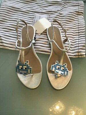 Auténticas sandalias Anya Hindmarch Space Invader 40/10 para mujer Foto 1 de 4