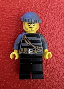 LEGO Minifigur CTY0364: Polizei - City Einbrecher, Strickmütze aus 60006: Polizei ATV - Bild 1 von 2