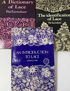 3 Vintage Lace Books 1983 Pat Earnshaw Gabrielle Pond - Picture 1 of 2
