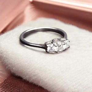 0,70 Cts Runder Brillantschliff Diamanten Drei-Stein Verlobung Ring 18K Weißgold - Bild 1 von 3