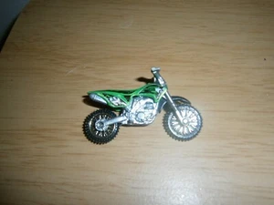 Mini grün Diecast Markenlos "HWST" Fahrrad.4cm. BESCHÄDIGUNG/FEHLT (E1f) - Bild 1 von 8