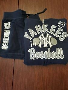 Girl's New York Yankees Shorts and Zip-up by 5th & Ocean, Size 14, 16