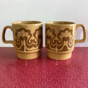 2 x Staffordshire Potteries Mugs 1970s Pattern Vingtage Retro Funky Design - Picture 1 of 8