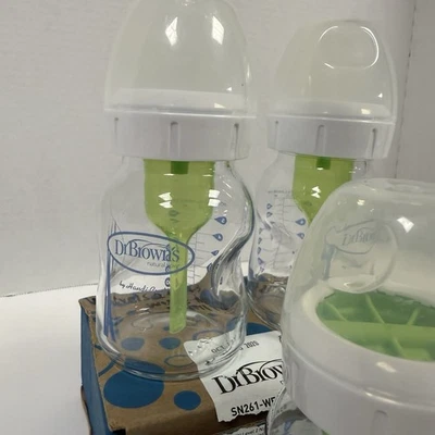 Dr. Brown's Flujo Natural Anti-Cólicos Cuello Ancho Biberón Vidrio con Pezones 1,2,3 Foto 1 de 4