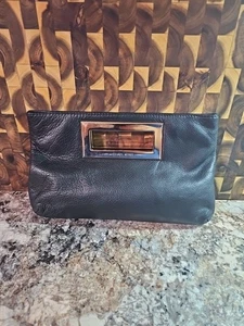 MICHAEL MICHAEL KORS Berkley Clutch Handtasche schwarz Leder goldfarbene Hardware rechteckig - Bild 1 von 6