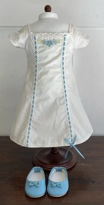 Camisón American Girl Caroline's vestido blanco retirado con zapatos  Foto 1 de 4
