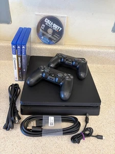PS4 Slim Konsole 1TB Bundle CUH-2115B, 4 Spiele, 2 Controller - Bild 1 von 10