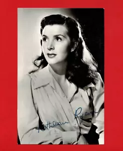 KATHLEEN RYAN - AUTOGRAPHED FILM STAR POSTCARD - FACSIMILE SIGNATURE CARD (XL02) - Picture 1 of 3