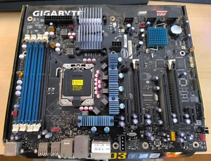 Intel Desktop Board DX58SO - Bild 1 von 3