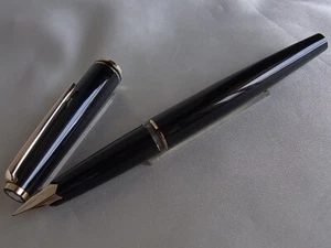 Montblanc Fountain Pen Cartridge Filling System Steel Nib Name Carved W.-Germany - Picture 1 of 12