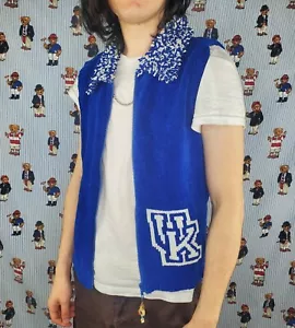 Cárdigan Chaleco Tejido Belle Point Vintage Kentucky Wildcats Mediano Azul Años 90 Usado en Excelente Condición - Imagen 1 de 6