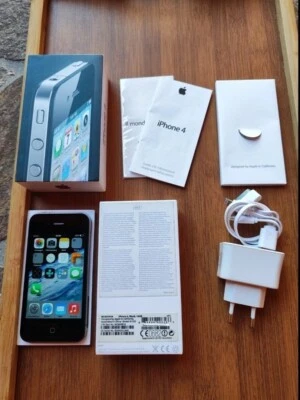 Apple iPhone 4 - 16GB - Nero (Sbloccato) - Immagine 1 di 4