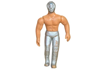 VINTAGE BOOTLEG TOYS MEXICAN WRESTLING FIGHTER AAA SANTO BLOWN PLASTIC FIGURE - Picture 1 of 5